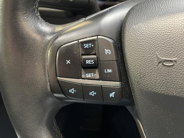 Ford KUGA 1.5 EcoBoost 150 pk Titanium | Trekhaak | LED | Winter Pack | Navi | Clima | Cruise | 100% dealer onderh.