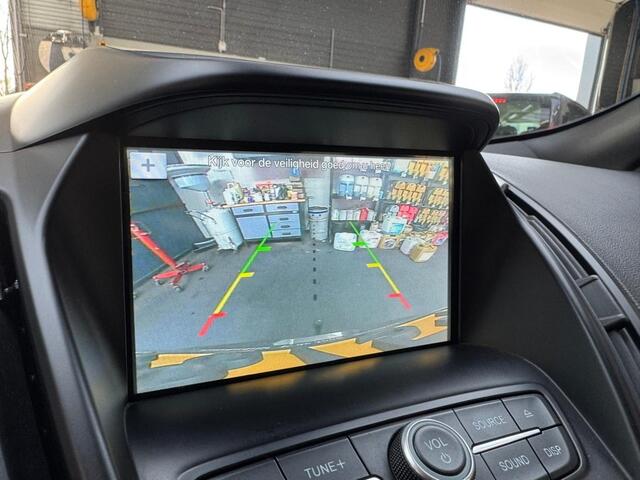 Ford KUGA 1.5 Ecoboost ST-line Trekhaak Carplay Sony Winterpakket Nieuwe automaat