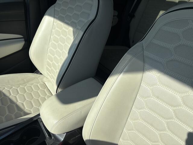 Ford KUGA 1.5 EcoBoost Vignale, pano, trekhaak,leder