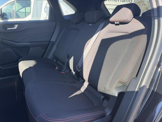 Ford KUGA 2.5 FHEV ST-Line | 190pk | Winterpack | Achteruitrijcamera | SYNC 4 Navigatie | All Weatherbanden | Geen stekker nodig