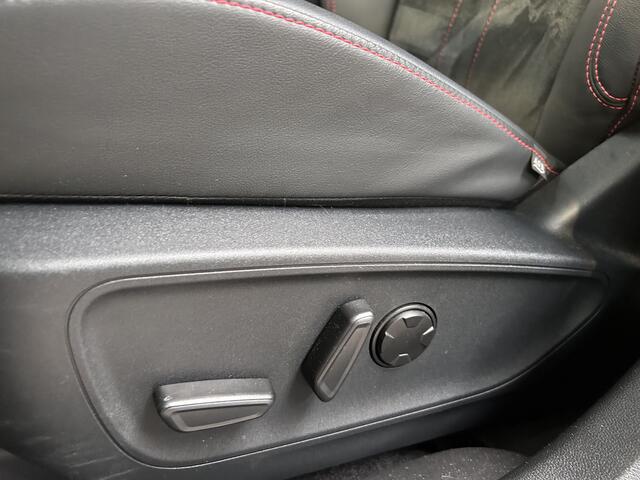 Ford KUGA ST-Line X 2.5 PHEV 243 pk | Matrix LED | Winter Pack | HUD | 360° Camera | B&O | Adapt. Cruise | All-season banden | Fabr. Gar. t/m 12-2028