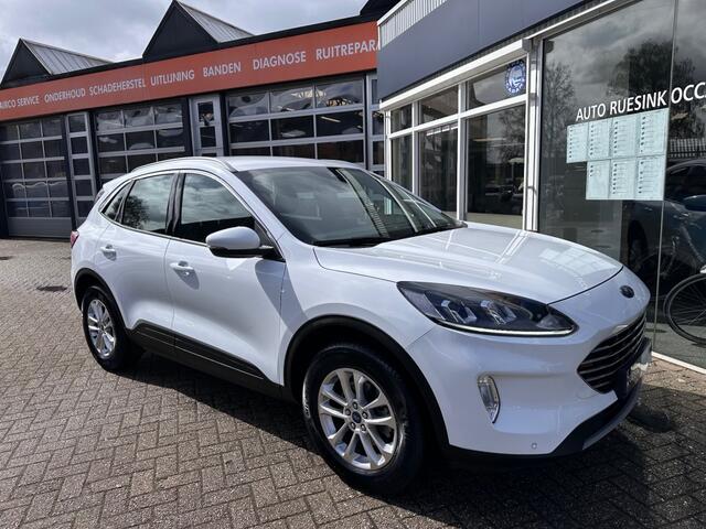 Ford KUGA 2.5 PHEV TITANIUM TREKHAAK