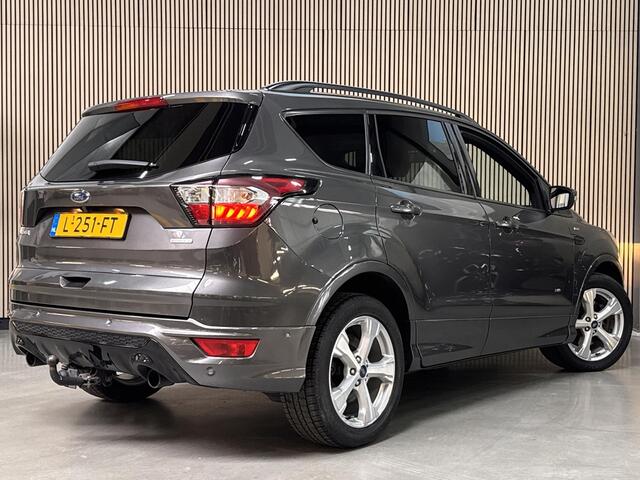 Ford KUGA 1.5 EcoBoost 182pk AWD Automaat ST Line Trekhaak Navi Camera Voorruitverwarming Dealeronderhouden