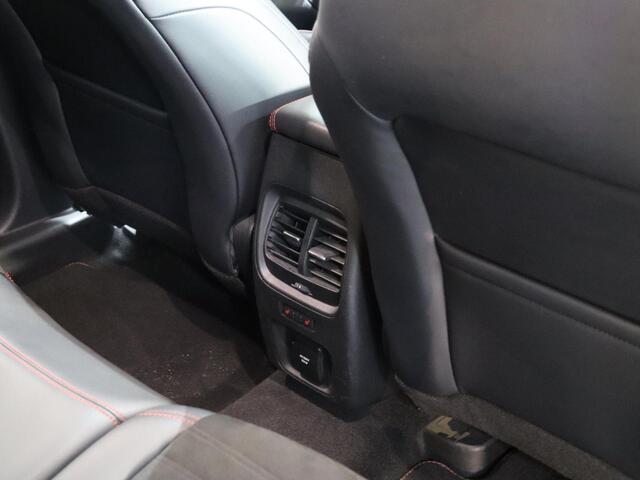 Ford KUGA 2.5 PHEV ST-Line X | Panoramadak | Winterpakket | Cruise Control Adaptief | Head-Up | B&O | St Styling pakket | Elektr. Kofferklep |