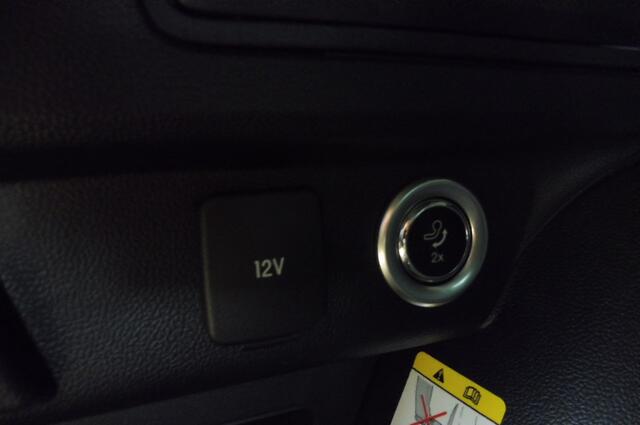 Ford KUGA 2.5 PHEV Active X Panoramadak Trekhaak bomvol nw 57.000,- garantie tot 2029