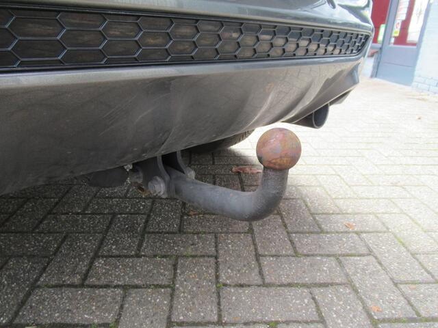 Ford KUGA 1.5 EcoBoost Vignale | Clima-Airco | Apple Carplay | Parkeercamera | Incl. BOVAG Garantie | Adapt. Cruise Control | Stoelverwarming |