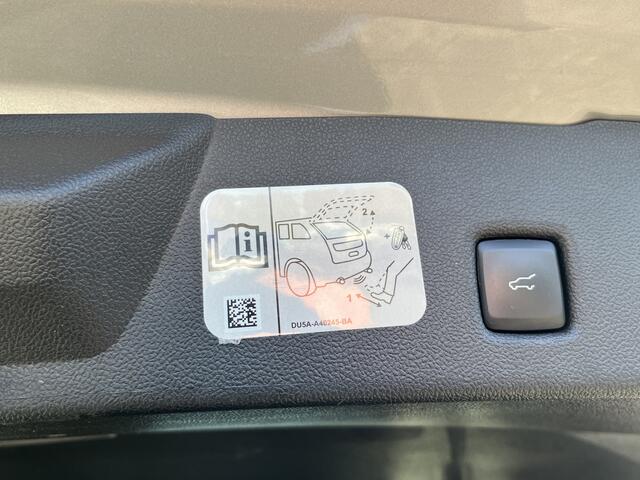 Ford KUGA 2.5 PHEV ST-Line X 225pk e-CVT Automaat | Full Options | E-Trekhaak | Panodak | Driver Assistance Pack | Winter Pack | Technology Pack | etc. etc.