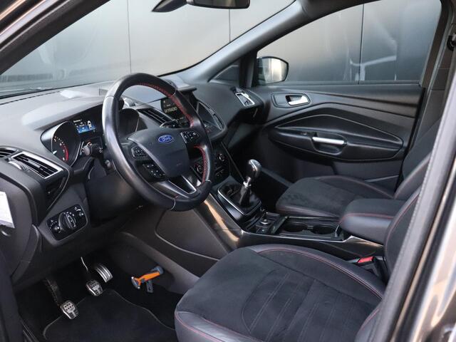 Ford KUGA 1.5 EcoBoost ST Line | CAMERA | TREKHAAK | CRUISE |