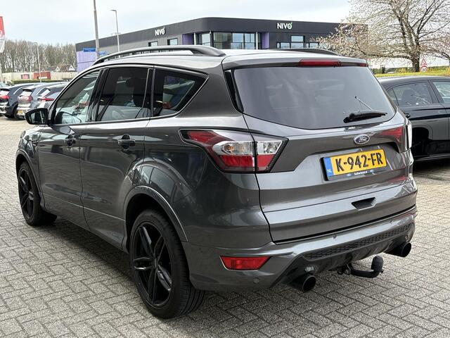 Ford KUGA 1.5 EcoBoost ST-Line 150pk | Trekhaak | Winter Pack | Parkeersensoren | 2000kg Trekgewicht! | Dealer Onderhouden |