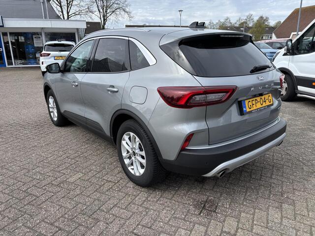 Ford KUGA 2.5 PHEV Titanium | 242pk | Wegklapbare Trekhaak | 2.100kg Trekgewicht | Achteruitrijcamera | Cruise control | Navigatie | Digitale cockpit