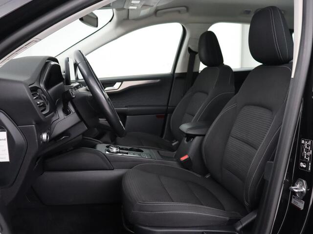 Ford KUGA 2.5 PHEV Titanium | SOH 91,5% | Trekhaak | Stoelverwarming | Adaptive cruise | Camera | Caplay | Navigatie | Dodehoek detectie | Keyless | Digital Cockpit | Achterbankverwarming | Plug In