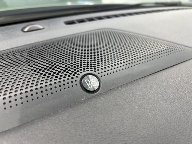 Ford KUGA 2.5 PHEV 243 pk ST-Line X I AGR stoelen I Adapt Cruise I Winter Pack | B&O | 360° Camera