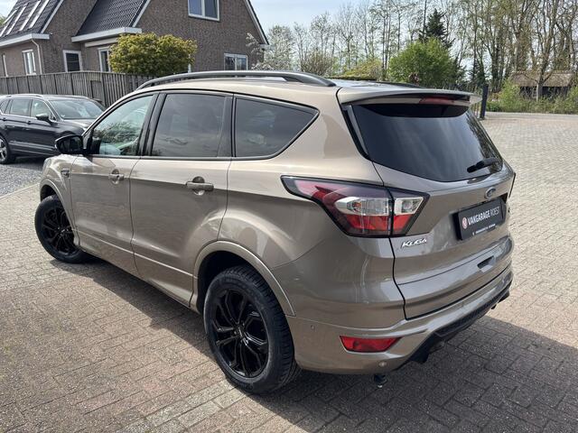 Ford KUGA 1.5 Turbo ST Line All-Seasons / Camera / Carplay