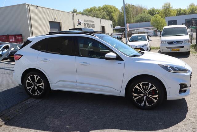 Ford KUGA 2.5 PHEV ST-Line Full option/Panoramadak/360° Camera/Head-up display/Adaptieve cruise control/Lane assist/Apple carplay/Stuurverwarming/Stoelverwarming voor+achter/Trekhaak/Dode hoek assistent/DAB/19'' Licht metaal