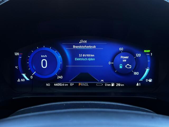 Ford KUGA 2.5 PHEV ST-Line X
