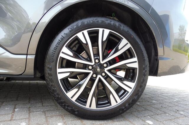 Ford KUGA ST-Line X Panodak Trekhaak alle Packs Nieuw direct uit voorraad Grijs en Zwart