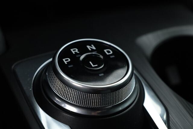 Ford KUGA 2.5 PHEV ST-Line X | Orgi. NL | Winter Pack | Adapt. Cruise | 360cam | Trekhaak 2.100 kg.| Dodehoekdet. | CarPlay + NAV