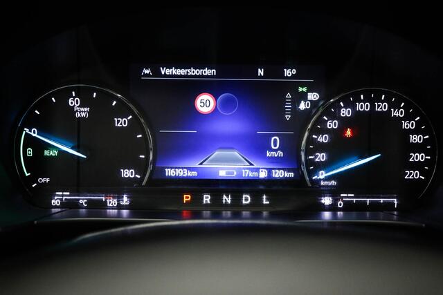 Ford KUGA 2.5 PHEV Titanium X | PANORAMADAK | CAMERA | TREKHAAK | WINTER / FIRST EDITION- PACK