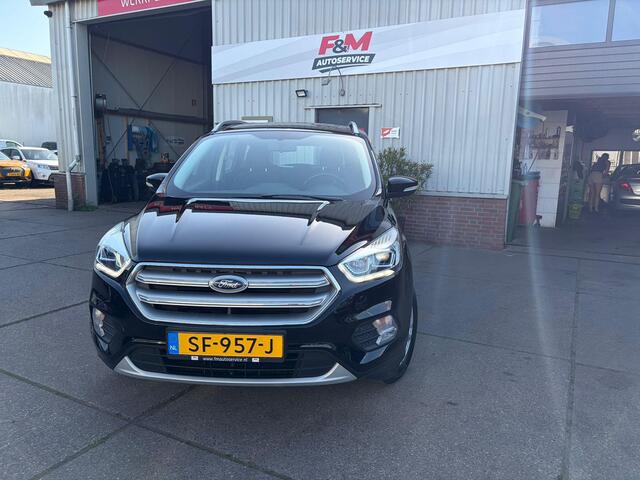 Ford KUGA 1.5 Trend Airco, cruise, trekhaak