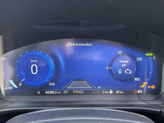 Ford KUGA 2.5 PHEV ST-Line X | Panoramadak | Lichtmetalen velgen 19" | Stoel-, stuur- en voorruitverwarming | Apple Carplay/Android Auto