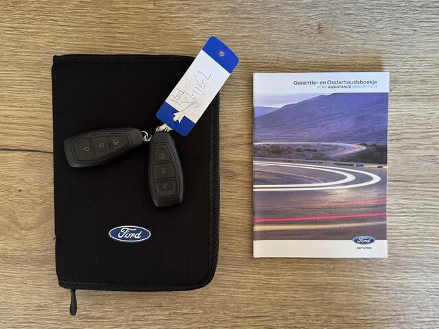 Ford KUGA 1.5 EcoBoost Titanium | Navigatie | Climate Control | Trekhaak | 2000KG trekgewicht |