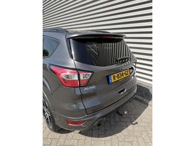 Ford KUGA 1.5 ST-Line Pano Camera Trekhaak ST