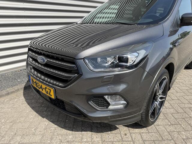 Ford KUGA 1.5 ST-Line Pano Camera Trekhaak ST