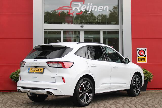 Ford KUGA 2.5 PHEV 225PK ST-LINE X | ELEKTRISCH WEGKLAPBARE TREKHAAK | NAVIGATIE | WINTER PACK: VOORRUIT/STUUR/STOEL VERWARMING | ACHTERBANK VERWARMING | DODEHOEKDETECTIE | CAMERA VOOR + ACHTER | KEYLESS ENTRY/START | RODE REMKLAUWEN | ADAPTIVE CRUISE CONTROL | DAB