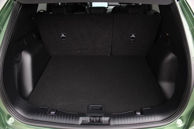 Ford KUGA 2.5-243pk PHEV Titanium. Hybride rijden voor een reëel bedrag. Slechts 11.500km ! Autm. airco dual, camera v+a, metallic lak, all season banden rondom, lane- en sideassist, adaptieve cruise control, winterpakket, navigatie, telefoonvoorb. etc