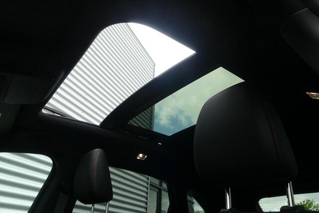 Ford KUGA 2.5 PHEV ST-Line X ELEKT. TREKHAAK (1.500KG), PANO, HUD, WINTER PACK, ADAPT. CRUISE, CLIMA, NAVI, CAMERA V&A, PDC V&A, APPLE CARPLAY/ANDROID AUTO, BLIS, KEYLESS, ELEKT. ACHTERKLEP, ELEKT. STOEL, 41.370KM