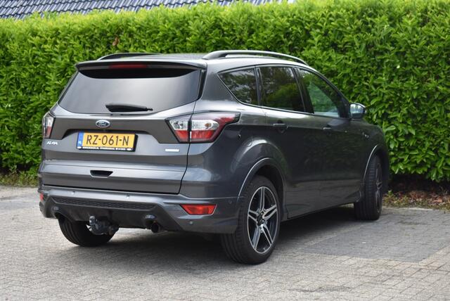 Ford KUGA 1.5 EcoB. ST Line Trekh, Winter pack