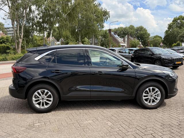 Ford KUGA 2.5 PHEV Titanium 243pk | Wegklapbare trekhaak | Winter Pack | Navigatie | Achteruitrijcamera | NLD Auto | 1e Eigenaar | 2.100kg Trekgewicht
