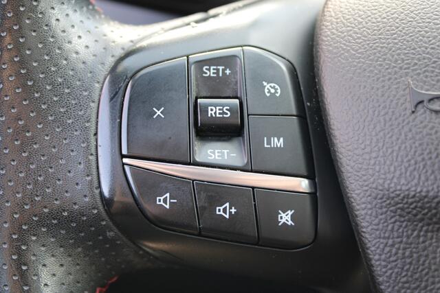 Ford KUGA 2.5 PHEV ST-Line//Pano!! NETTO EXCL VAT 12850,-- EURO