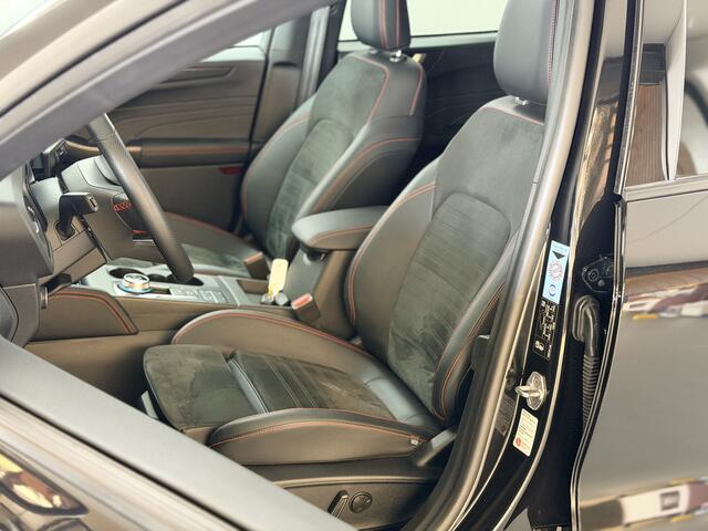 Ford KUGA 2.5 PHEV ST-Line X | Pano | Winter