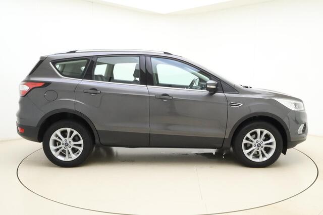 Ford KUGA 1.5 EcoBoost Titanium | Trekhaak | Achteruitrijcamera | Airco | Navigatie | Elektrische achterklep | Cruise control | Start/Stop bediening | Climate control | Parkeersensoren | Lederen/stof interieur | Stuurbediening
