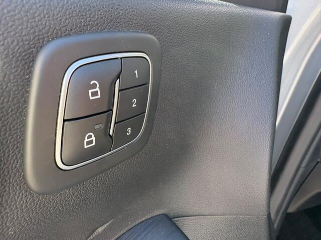 Ford KUGA 2.5 PHEV Vignale Elektr.-Trekhaak/Pano-dak/Head-up/Winter-pack
