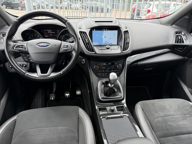 Ford KUGA 1.5 Turbo ST Line..!! Panoramadak, Camera, Trekhaak, LED verl, etc..