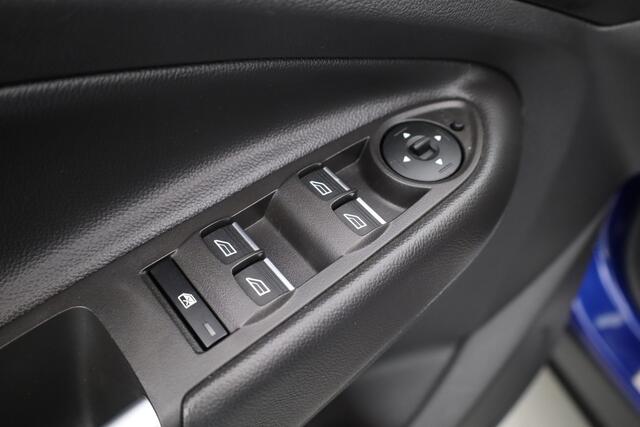 Ford KUGA 1.5 EcoBoost Titanium | Rijklaar! | Stoelverw. | Camera | Nav+App.Connect | Cruise | LED | Climate | Half-Leder | DAB | Bluetooth V