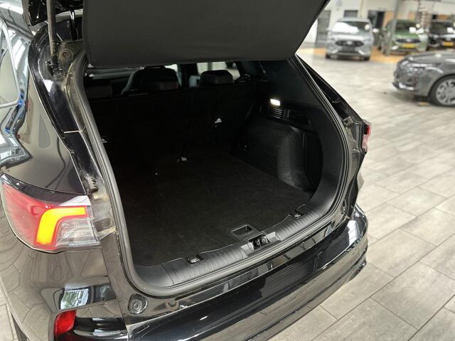 Ford KUGA 1.5 EcoBoost 150 pk ST-Line | Winter Pack | Navi | Clima | Cruise | LED | 4 seiz. banden | 100% dealer onderh.