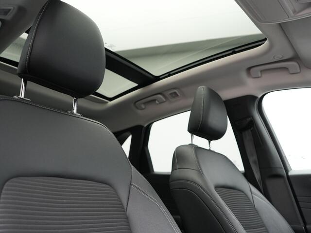Ford KUGA 2.5 Titanium X PHEV 225pk Dealer O.H. | Panodak | Adaptive Cruise | 360 Camera | Blis | Bang & Olufsen | Head Up | Sportstoelen Verwarmd | Pilot Assist | Keyless | Apple Carplay | Navigatie | Virtual | DAB | Plug In Hybrid |