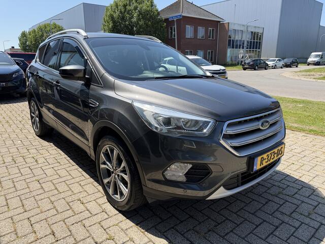 Ford KUGA 1.5 EcoBoost ST Line 2000 kg trekgewicht