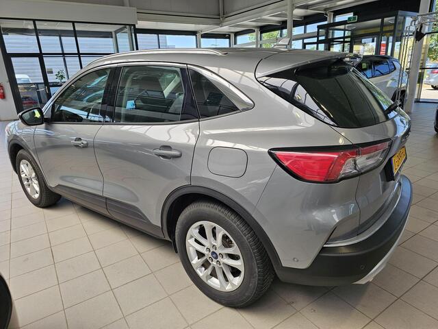 Ford KUGA 2.5 PHEV Titanium
