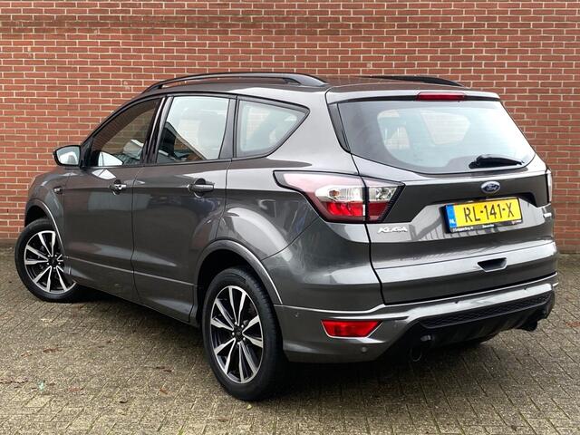 Ford KUGA 1.5 EcoBoost ST LINE PANO-DAK NAV CARPLAY CAMERA LEER NL-AUTO