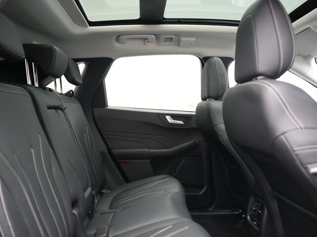 Ford KUGA 2.5 Vignale PHEV 225pk Dealer O.H. | Panodak | Adaptive Cruise | 360 Camera | Bang & Olufsen | Lederen Comfortzetels Memory & Verwarmd | Stuur Verwarmd | Keyless | Blis | Apple Carplay | Navigatie | DAB | Plug In Hybrid |