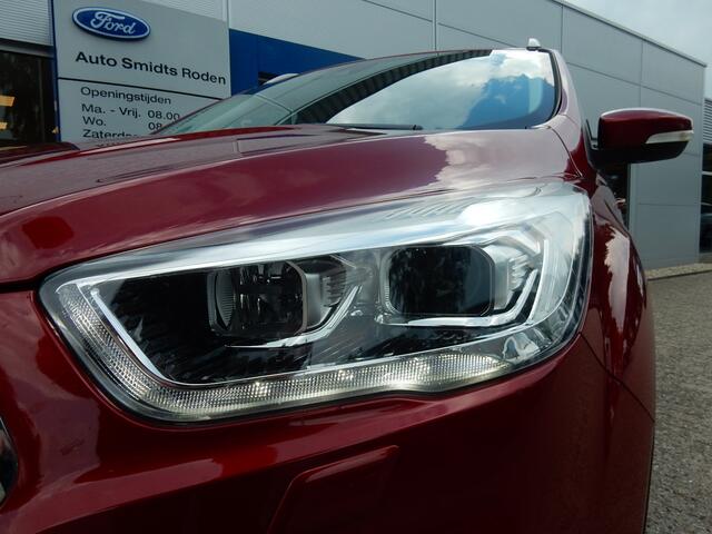 Ford KUGA 150PK EcoBoost Titanium | Xenon | Trekhaak | Elektr. achterklep | Adapt.cruise | Half leder | Camera |