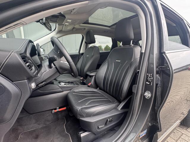 Ford KUGA 2.5 PHEV Vignale | Pano dank | Carplay | Camera | Leer | Navigatie