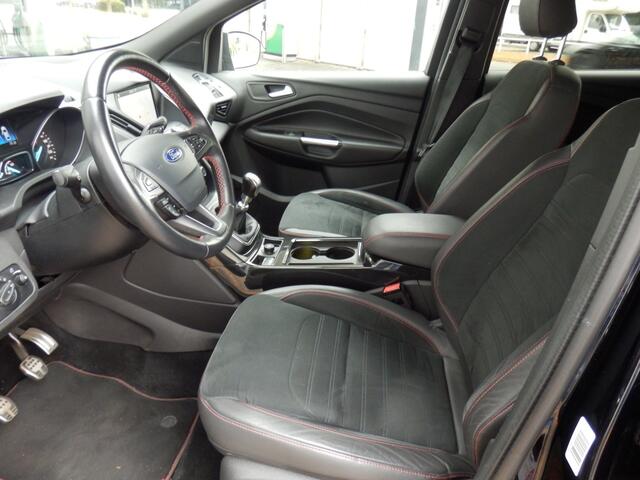 Ford KUGA 1.5 EcoB. ST Line I Trekhaak I