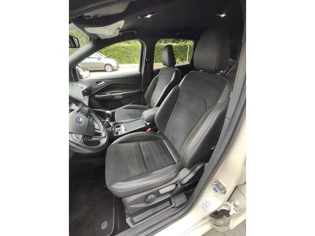 Ford KUGA 1.5 ECOB. ST LINE 150pk REVISIE MOTOR MODIFICATIE NIEUW !!!