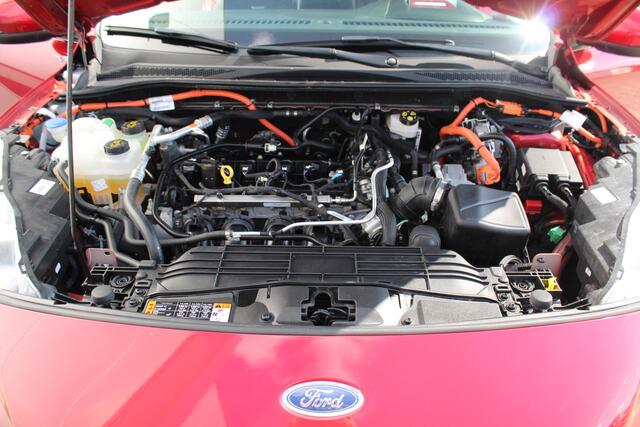 Ford KUGA 2.5-225pk PHEV 'Vignale'. Zeer luxe hybride rijden voor een reële prijs ! Slechts 33.000km ! Autm.airco dual, stuur-, stoel-, achterbank- en voorraamverw., LED verl., lederen interieur, B&O soundsyst., lane- en side assist etc.