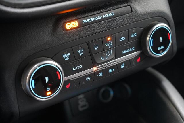 Ford KUGA 2.5 PHEV ST-Line | SoH 100% | Black Pakket | Blind-Spot | Stuurverwarming | Carplay | Navigatie